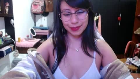 Kateeen18 online show from July 17, 2026, 5:14 am