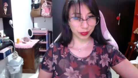 Kateeen18 online show from July 26, 2026, 5:04 am