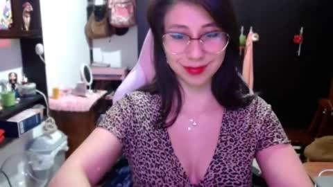 Kateeen18 online show from July 28, 2026, 3:35 am