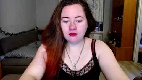 KateeFox online show from March 19, 2026, 5:22 am