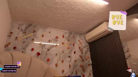 Im Katherine but call me Kate  online show from December 19, 2025, 12:12 pm