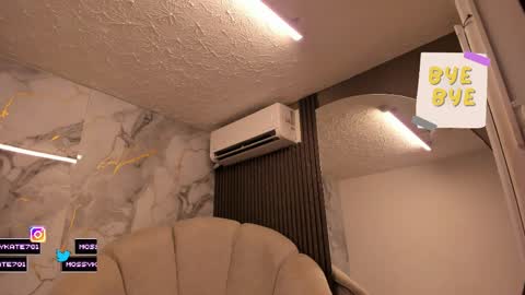 Im Katherine but call me Kate  online show from March 31, 2026, 12:05 pm