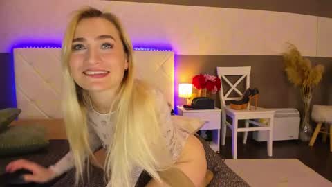 KateOwyns online show from February 18, 2025, 5:53 pm