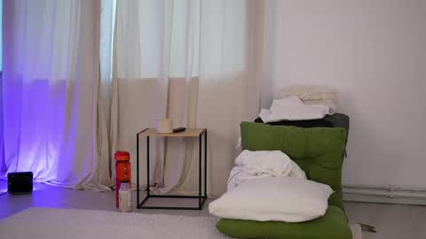 Cristina online show from May 19, 2026, 3:35 am