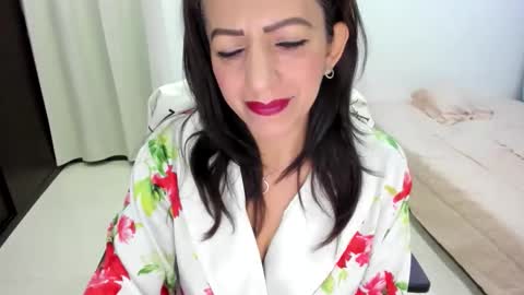 Snapshot of katerinamilf_ chatting on February 5, 2026, 9:14 am kata online show from February 5, 2026, 9:14 am