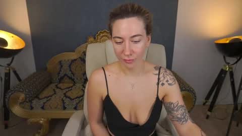 Snapshot of kateshanny chatting on April 27, 2026, 5:49 am Kate online show from April 27, 2026, 5:49 am