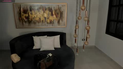 Snapshot of katesunder chatting on May 15, 2026, 10:33 am K A T E online show from May 15, 2026, 10:33 am
