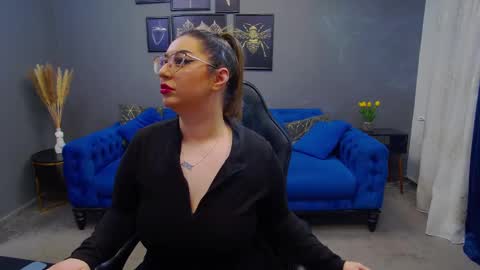 Kate online show from January 16, 2025, 6:37 pm