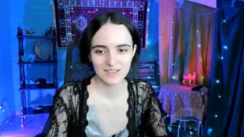 katewillows online show from March 9, 2026, 4:27 am