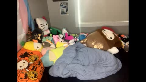 Snapshot of katfromsaturn chatting on February 10, 2026, 10:14 pm Kat from Saturn online show from February 10, 2026, 10:14 pm