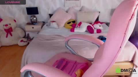 katy online show from November 15, 2025, 9:43 pm