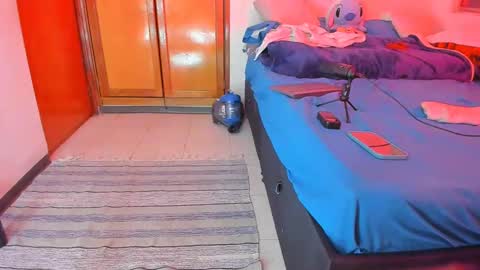 Snapshot of kathc_19 chatting on February 6, 2025, 9:00 am Katerine online show from February 6, 2025, 9:00 am