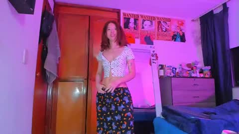 Snapshot of kathc_19 chatting on February 17, 2025, 7:04 am Katerine online show from February 17, 2025, 7:04 am