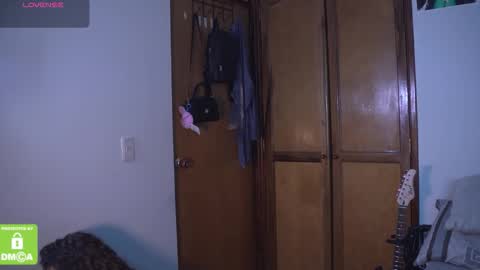 Snapshot of kathc_19 chatting on November 7, 2025, 1:49 am Katerine online show from November 7, 2025, 1:49 am