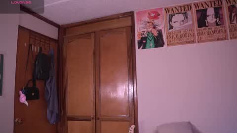 Snapshot of kathc_19 chatting on November 9, 2025, 9:57 pm Katerine online show from November 9, 2025, 9:57 pm