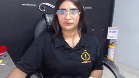 Call me Lau  online show from June 22, 2026, 9:56 pm