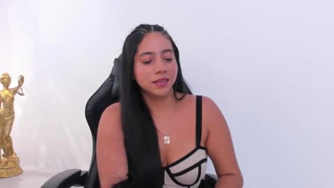 Snapshot of katherin_carter chatting on December 5, 2024, 7:16 am Kathe Carter online show from December 5, 2024, 7:16 am