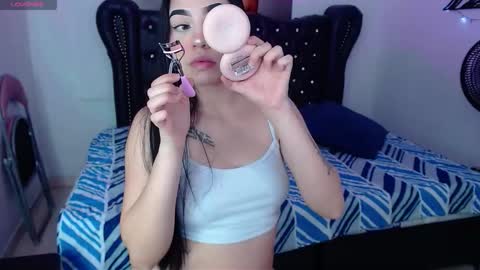Snapshot of katherine_10 chatting on September 17, 2025, 5:47 pm katherine_10 online show from September 17, 2025, 5:47 pm