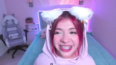 Snapshot of kathia_saenz chatting on December 19, 2024, 9:29 am Kathia online show from December 19, 2024, 9:29 am