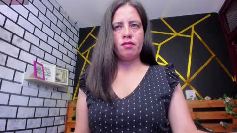 Paola online show from January 10, 2025, 1:20 pm