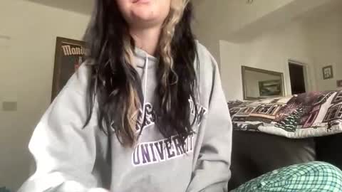 Kathryn online show from November 4, 2025, 2:05 pm