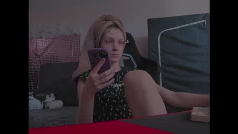 kathleen_frost online show from November 20, 2025, 8:58 am