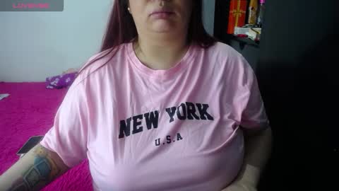 Snapshot of kathybigboobsbbw_ chatting on September 20, 2025, 6:14 am kathybigboobsbbw_ online show from September 20, 2025, 6:14 am