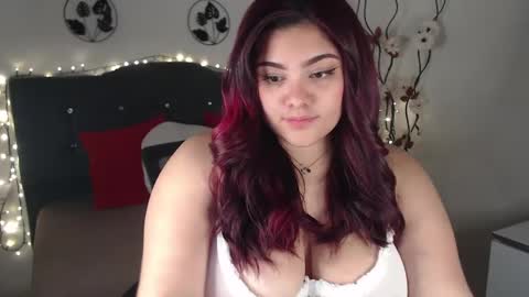 kathygonzalez_ online show from January 14, 2025, 2:22 pm