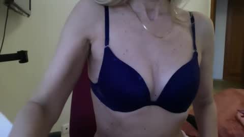 katia888 online show from March 10, 2025, 2:16 pm
