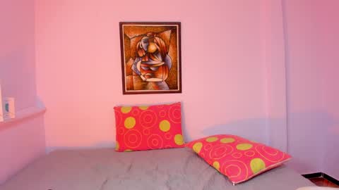 Khaterine online show from February 25, 2025, 3:38 pm