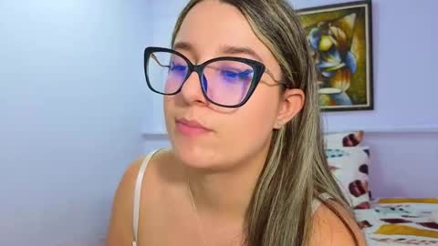 Khaterine online show from October 13, 2025, 2:39 pm