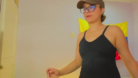 Khaterine online show from May 25, 2026, 12:22 pm