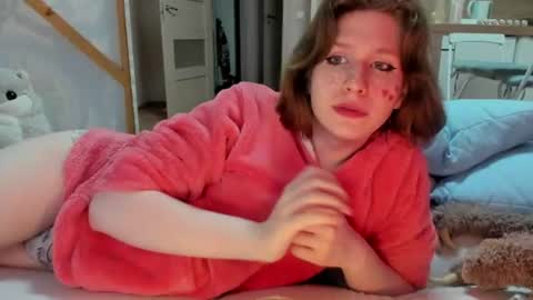 Snapshot of katia_npzd chatting on June 25, 2026, 8:35 pm KatieNPZD online show from June 25, 2026, 8:35 pm