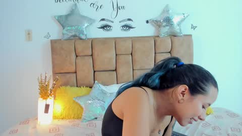 Snapshot of katiacuper chatting on January 5, 2025, 5:30 pm Katia Cuper online show from January 5, 2025, 5:30 pm