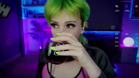 Katie online show from October 24, 2025, 7:54 pm