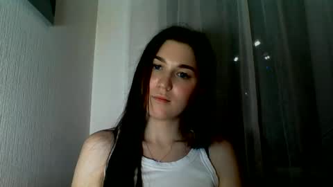 katie_foxi online show from June 13, 2026, 8:29 pm