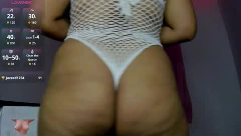 katie_perry18 online show from November 9, 2025, 1:04 am