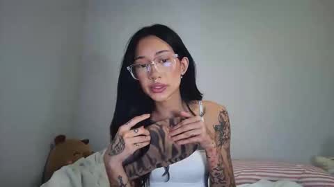 katiecai online show from April 6, 2026, 10:54 pm