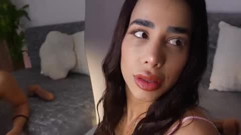 Snapshot of katiecruz_ chatting on September 11, 2025, 11:10 am Katie online show from September 11, 2025, 11:10 am