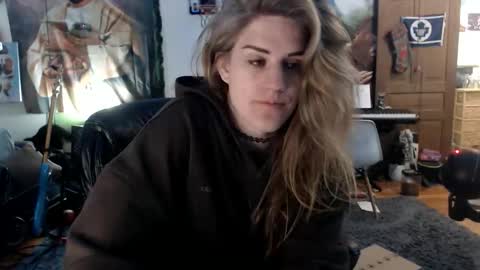 Katie online show from April 15, 2026, 3:02 am