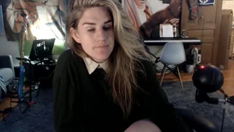 Snapshot of katiecutie_5 chatting on June 10, 2026, 5:28 am Katie online show from June 10, 2026, 5:28 am