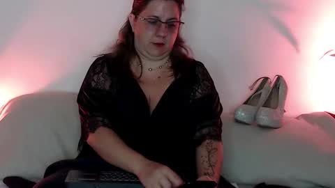 Katherine online show from October 14, 2025, 10:16 am