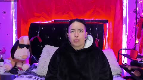 SHARON  KATIEE online show from January 25, 2025, 12:27 am