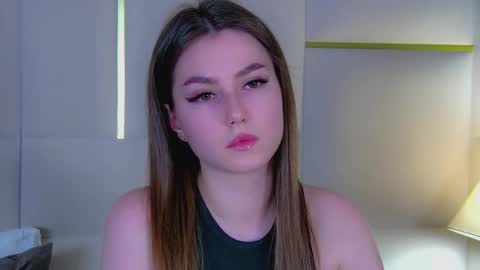 katiereeves online show from November 28, 2025, 5:26 pm