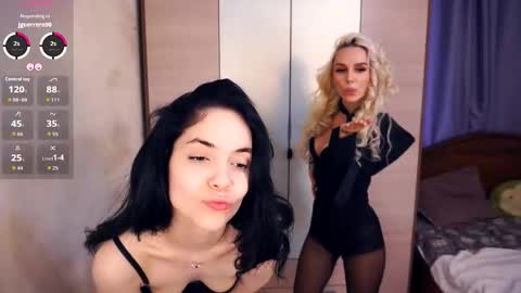 Crystal really Kristel online show from December 19, 2025, 7:04 am