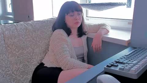 Miss Katie online show from March 13, 2026, 9:38 am