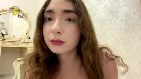 Snapshot of katinaflatau chatting on May 23, 2026, 7:07 pm Rosie online show from May 23, 2026, 7:07 pm
