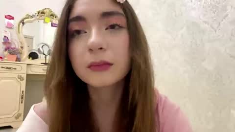 Snapshot of katinaflatau chatting on May 27, 2026, 5:10 pm Rosie online show from May 27, 2026, 5:10 pm