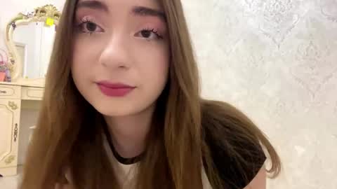 Snapshot of katinaflatau chatting on May 30, 2026, 6:27 pm Rosie online show from May 30, 2026, 6:27 pm