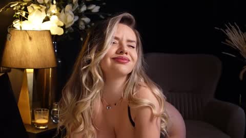 KatJolie online show from January 17, 2025, 9:28 pm